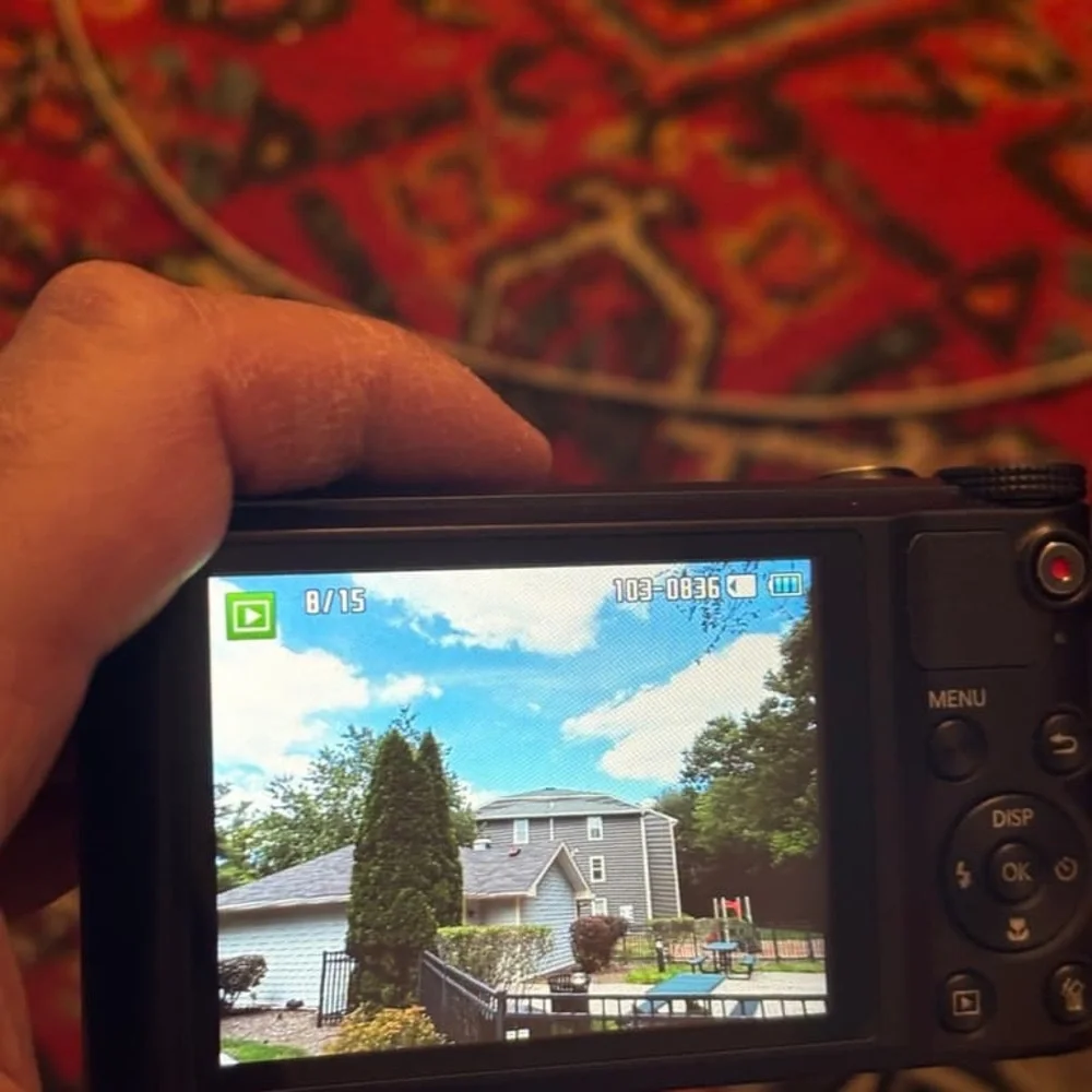 Samsung Black Digital Camera with Silver Lens